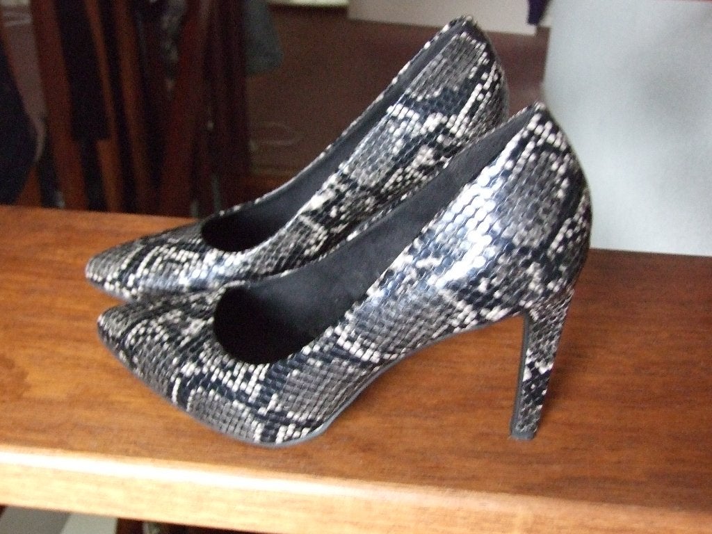 Marco Tozzi zgan dierprint zwarte pumps maat 37, Kleding | Dames, Schoenen, Pumps, Overige kleuren, Marco Tozzi, Ophalen of Verzenden