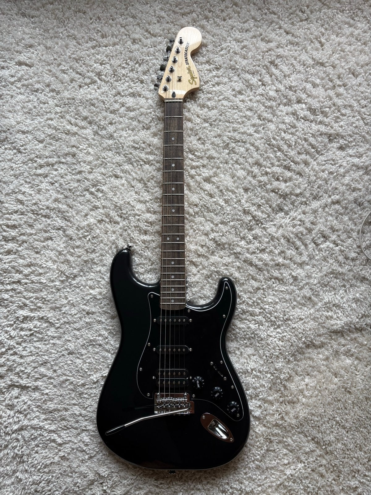 Squier Stratocaster elektrische gitaar - Zwart, Muziek en Instrumenten, Ophalen, Zo goed als nieuw, Solid body, Fender