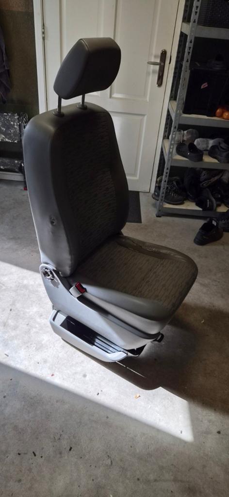 Gebruikte autostoel uit een VW T5, Ophalen, Gebruikt, Universele onderdelen