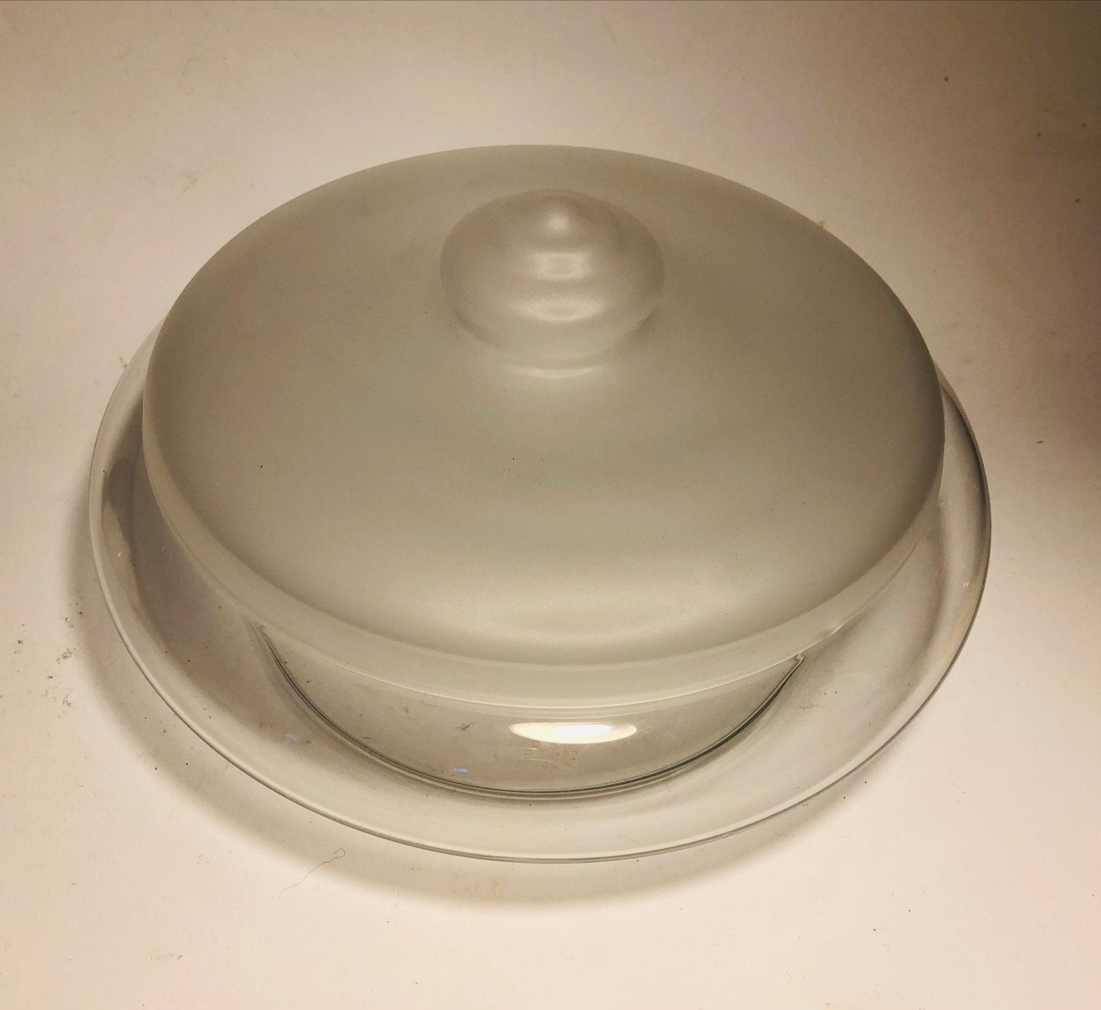 Glazen schaal met matte deksel, vintage, Royal Leerdam, Schaal, Rond, Ophalen of Verzenden, Glas