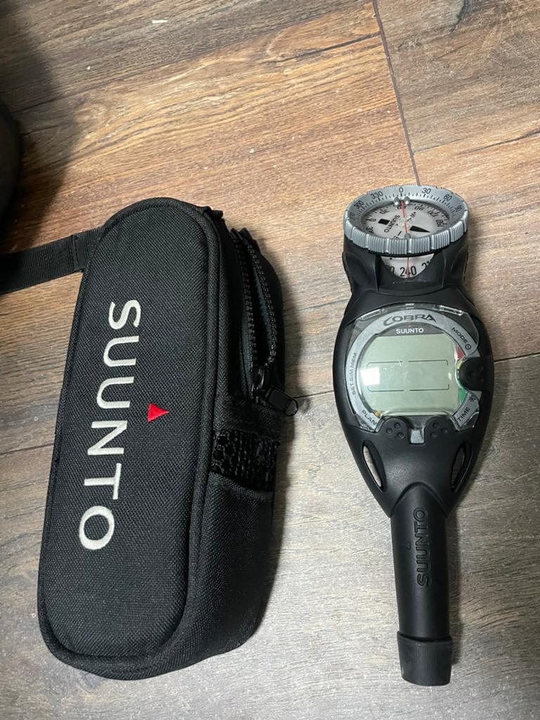 Suunto Cobra Duikcomputer met kompas en tasje, Watersport en Boten, Duiken, Ophalen of Verzenden, Gebruikt, Duikcomputer
