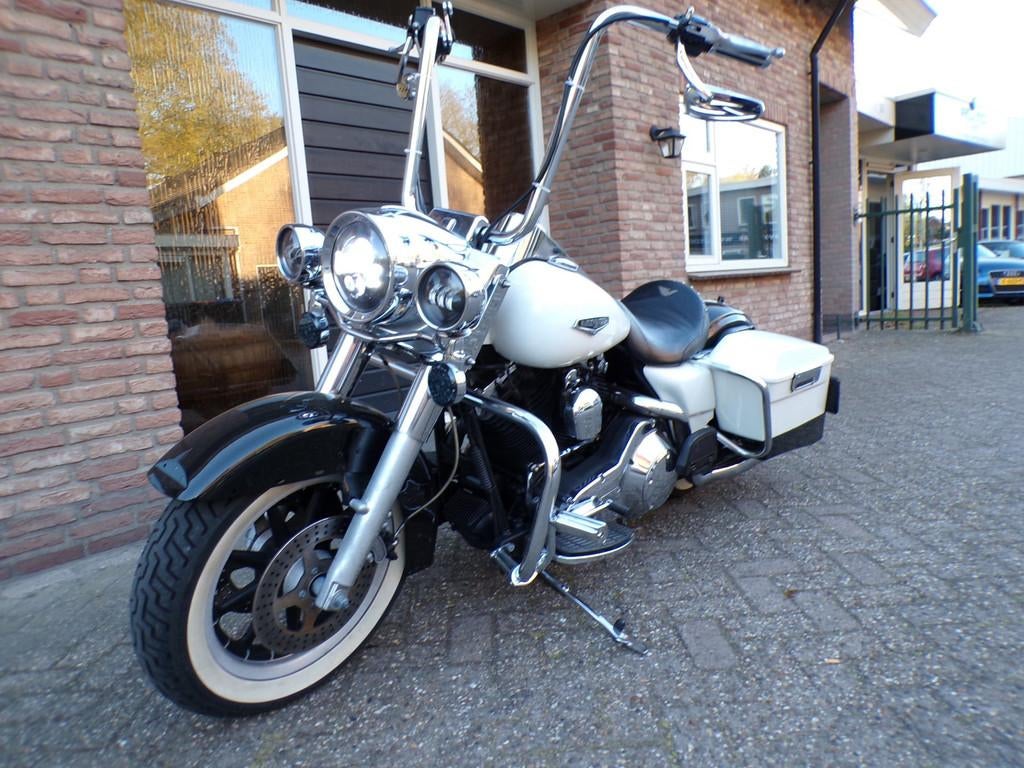 Harley Davidson Tour 88 FLHR Road King cast wheels, Putterweg 56-01
3886PD  Garderen, NL, Bedrijf, 1449 cc, Info@autogarderen.nl