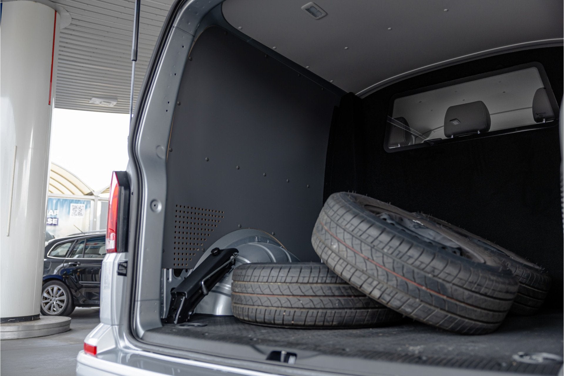 Foto 41 van Volkswagen Transporter 2.0 TDI L2H1 DSG DC | Dubbel cabine |