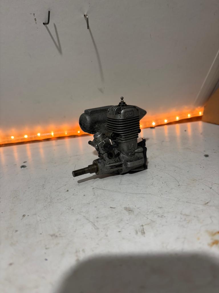 OS MAX LA25 nitro motor, Ophalen of Verzenden, Zo goed als nieuw