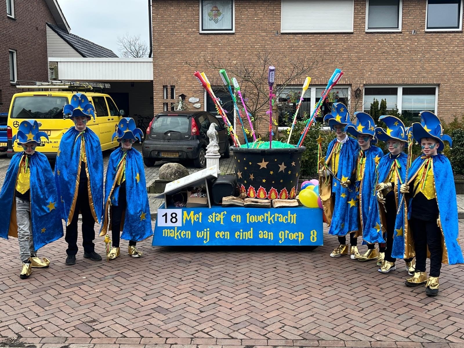 Kleine groep - Carnavalskleding tovenaar/sterrenkijker, maat, Ophalen, Gebruikt, 158 t/m 164, Jongen of Meisje