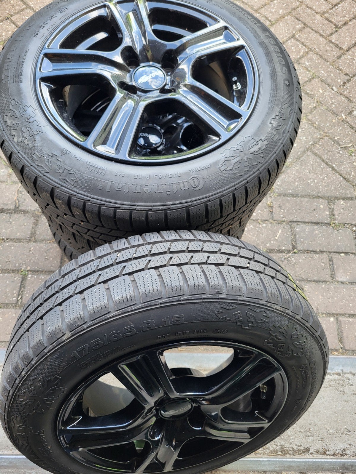 Toyota Yaris Hyundai i20 Kia Rio banden velgen TPMS, Auto-onderdelen, Banden en Velgen, Gebruikt, 15 inch, Jaf_zoet@hotmail.com