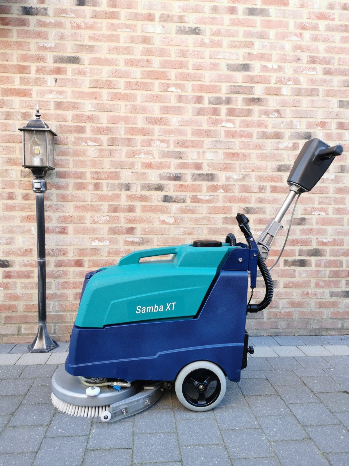 Wetrok Samba XT Schrobzuigmachine Nieuwe Accu's, Ophalen of Verzenden, Zo goed als nieuw, Schrobmachine
