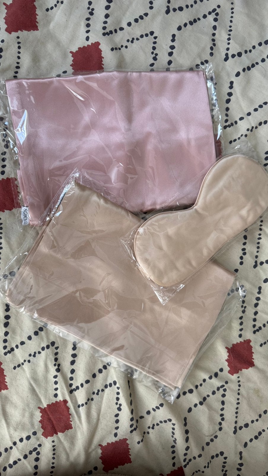 100% Mulberry Silk 22 momme pillowcases (new), Huis en Inrichting, Slaapkamer | Beddengoed, Ophalen of Verzenden, Nieuw, Eenpersoons