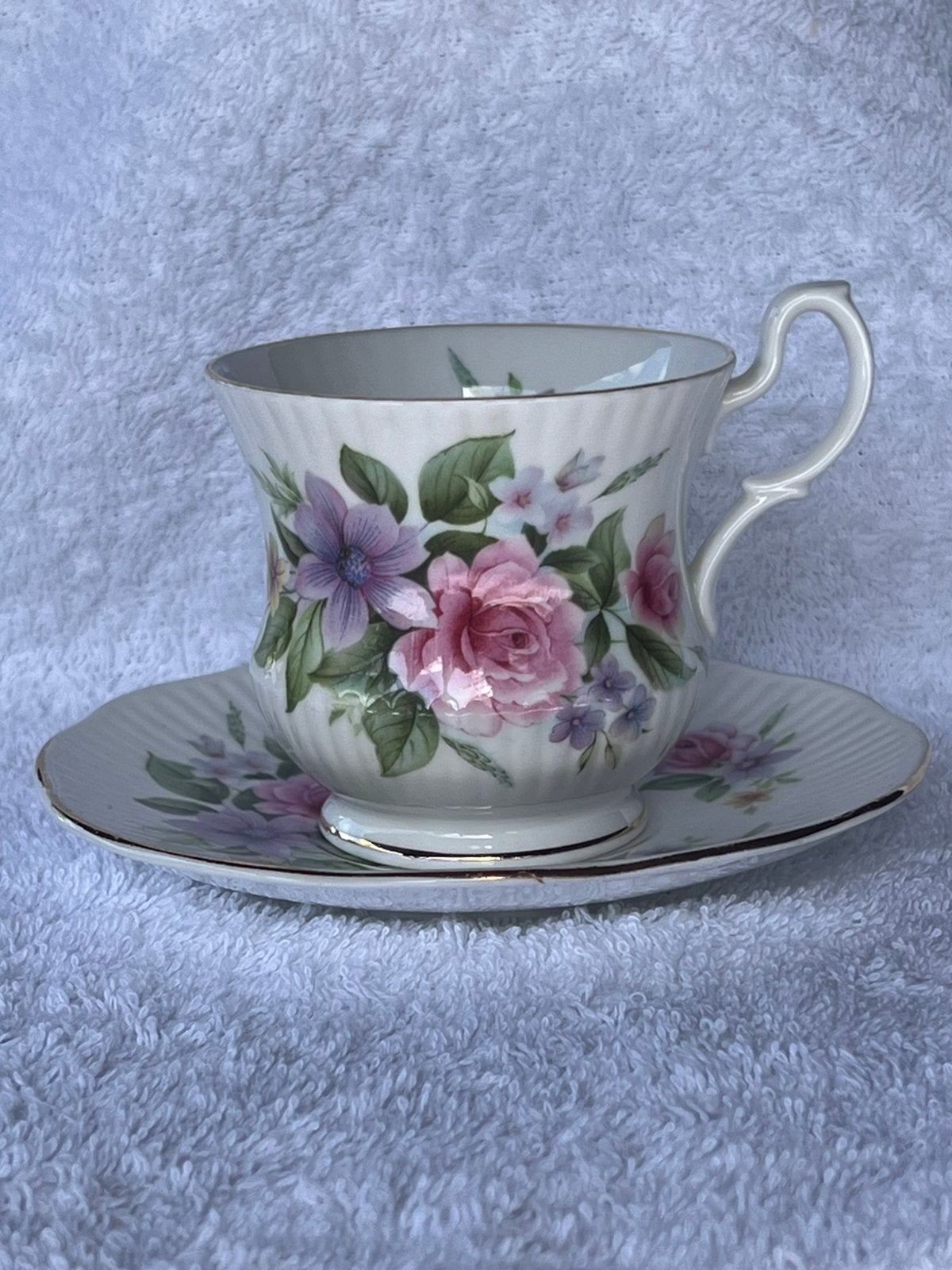 Royal Dover Fine Bone China, Ophalen of Verzenden