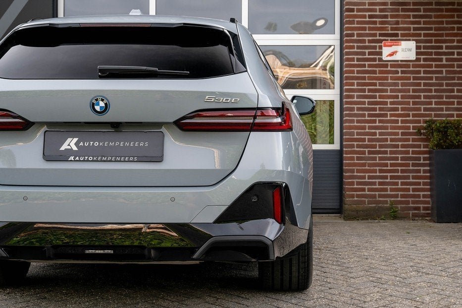 BMW 5 Serie 530e xDrive M Sport Pro | Driving Ass. + | Trekh, Automaat, Gebruikt, 4 cilinders, 2000 kg
