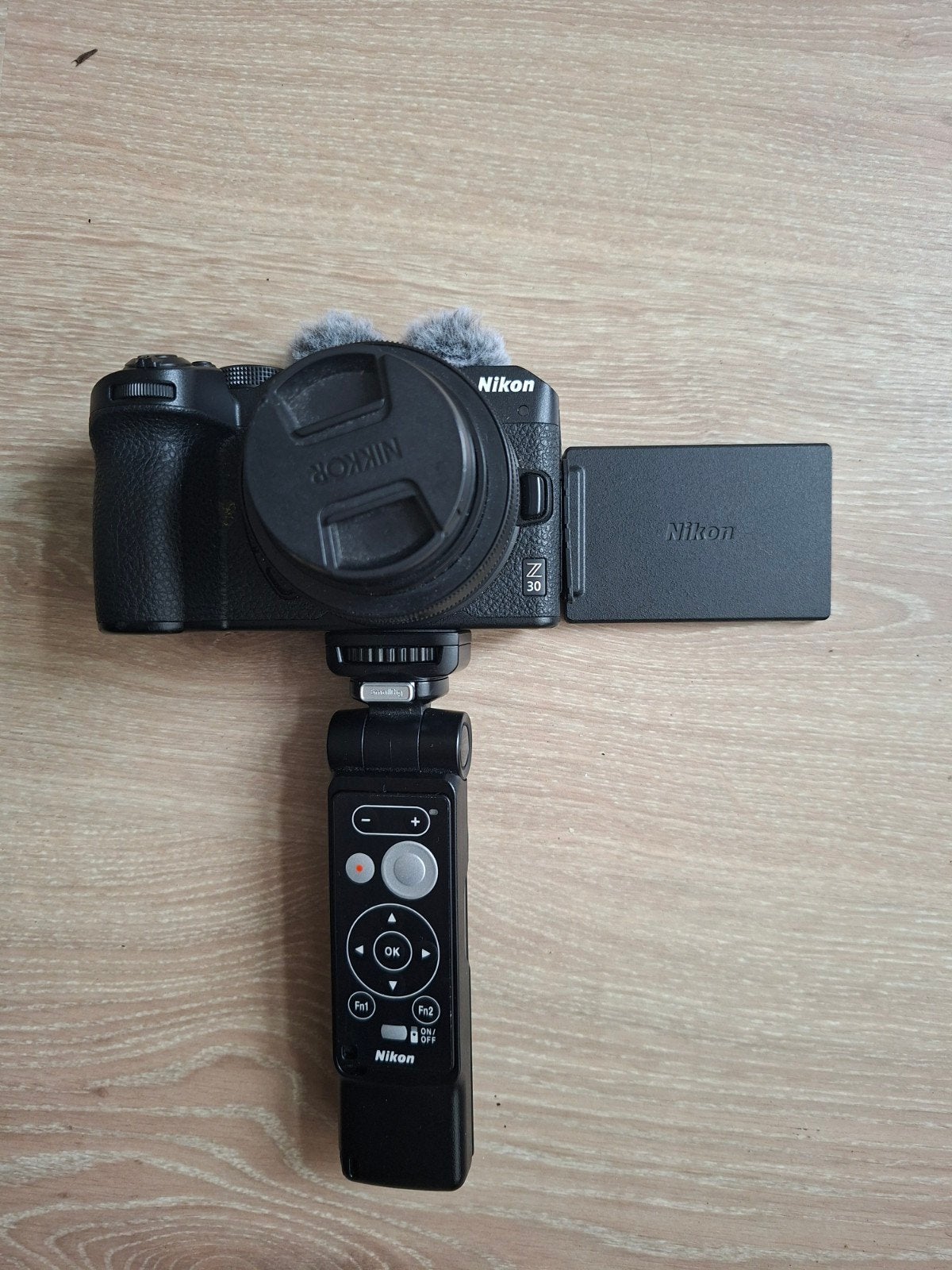 Nikon Z30 Vlogcamera met afstandsbediening Statief  en tas, Ophalen, Kantelbaar/draaibaar scherm, Zo goed als nieuw, Nikon