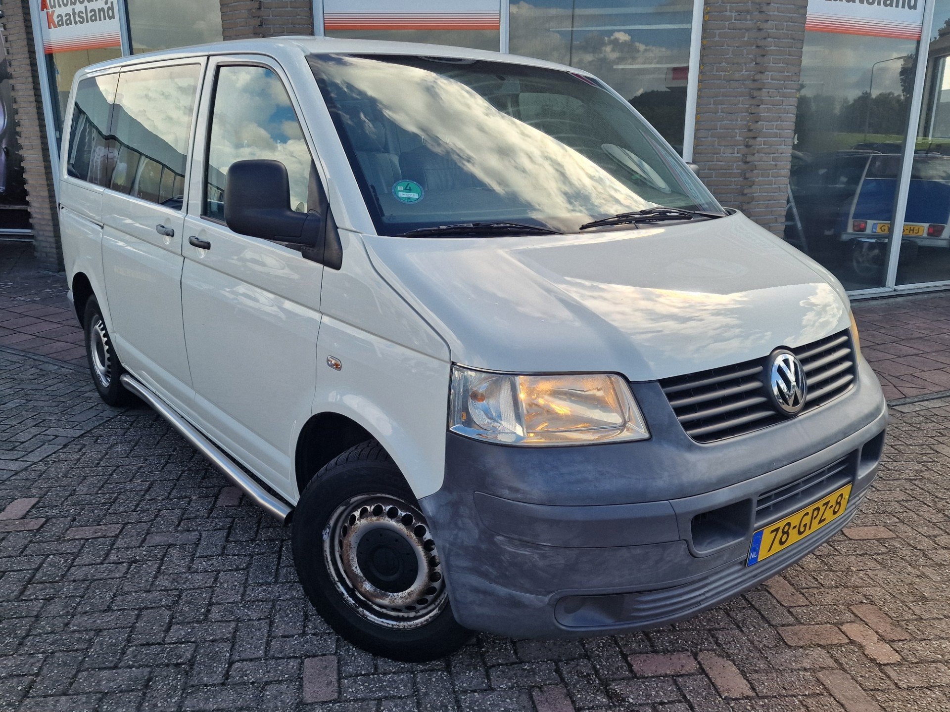 Volkswagen Transporter Kombi 1.9 TDI 300 Baseline 9 PERSOONS, Stof, Gebruikt, Zwart, Wit