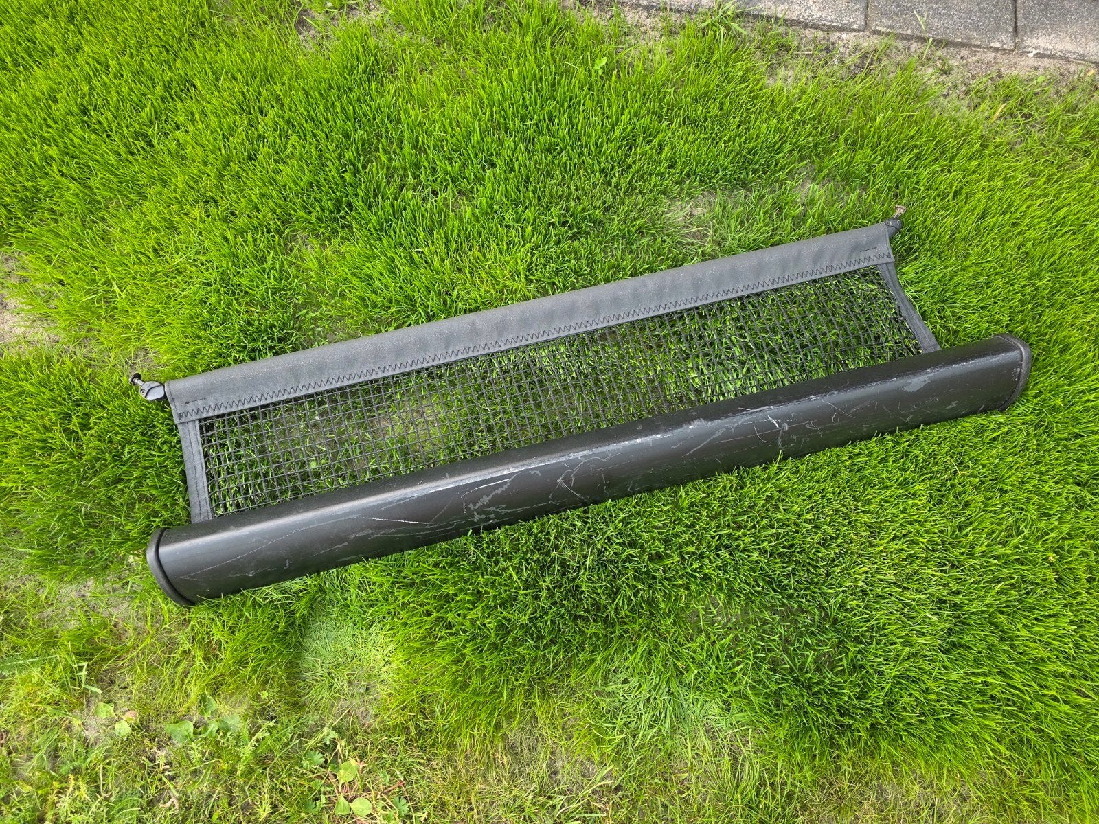 Origineel Volvo V50 Bagagerek / Hondenrek - Zwart, Auto diversen, Hondenrekken, Ophalen of Verzenden, Gebruikt