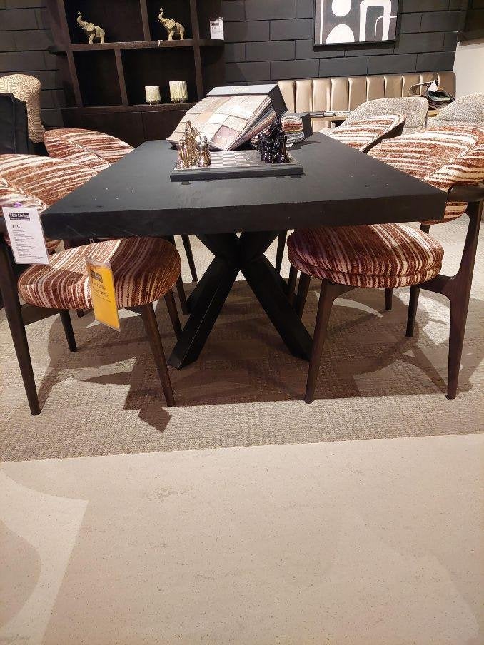 eettafel, eiken, hotel sjiek, stoer en sober, industrieel, Ophalen, Eikenhout, 50 tot 100 cm, Zo goed als nieuw