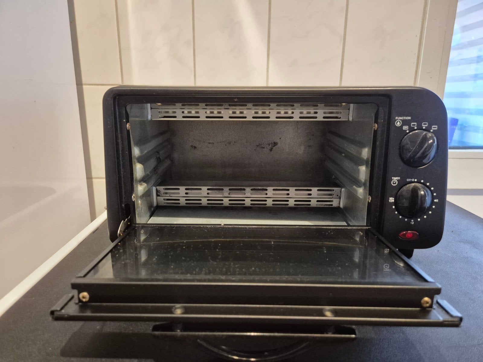 Te koop,  Klein Oventje merk : Tomado, Ophalen of Verzenden, Gebruikt