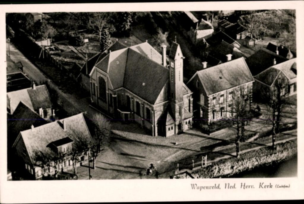 Wapenveld KVR07 1740 Luchtfoto van Ned. Herv. Kerk in 1951, Verzenden, 1940 tot 1960, Gelopen, Gelderland