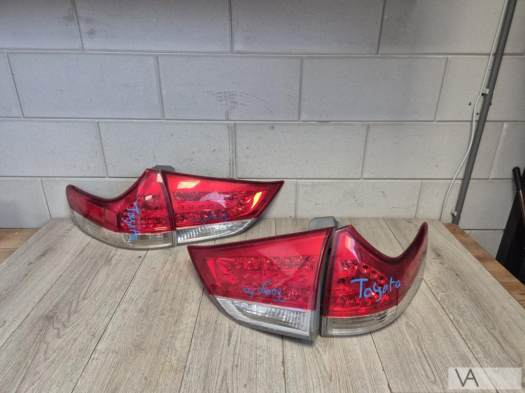 Achterlicht links / rechts Toyota Sienna 2010 - 2015, Gebruikt, -, -, Ophalen of Verzenden