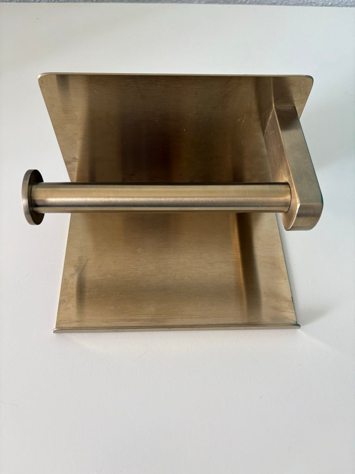 Gouden toiletrolhouder met plankje, Ophalen of Verzenden, Gebruikt, Goud, Toilet-accessoire