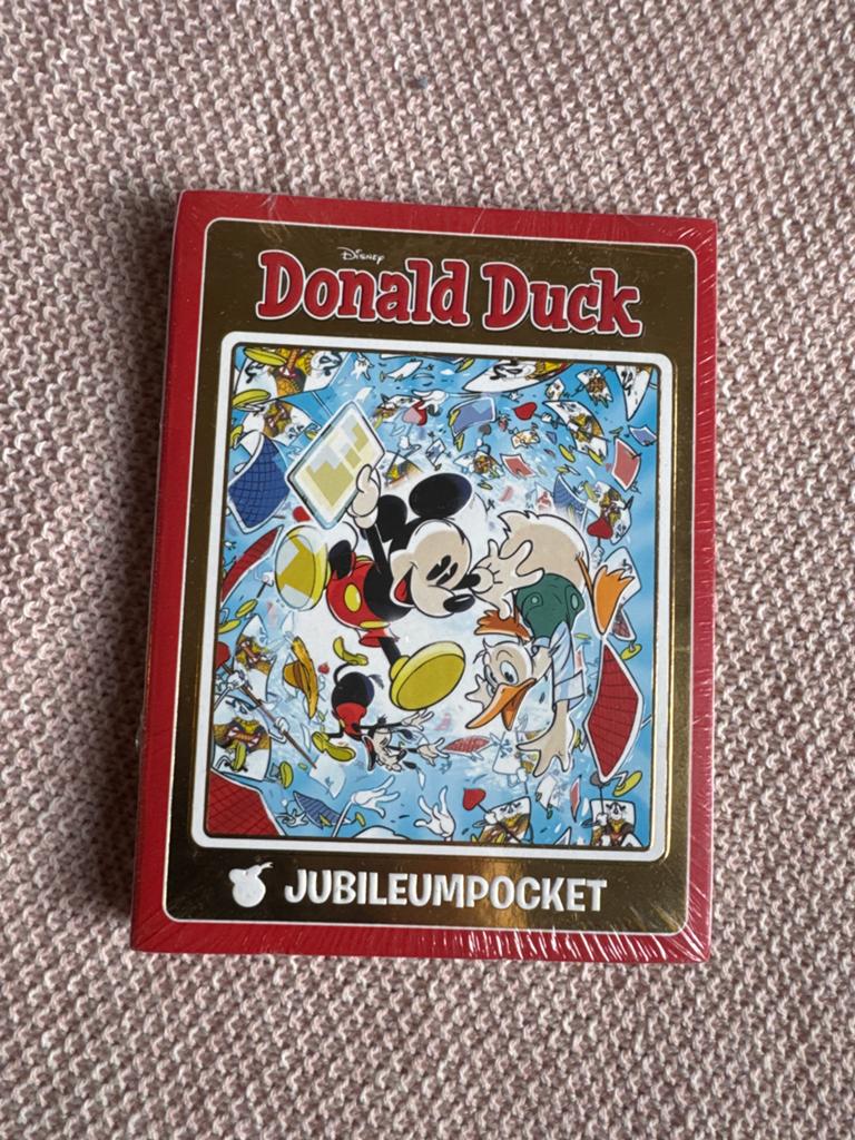Donald Duck Jubileumpocket - Reis door de Tijd, Boeken, Ophalen of Verzenden, Nieuw, Fictie algemeen