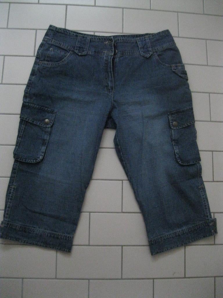 maat L, (42) 1 Revolution casuals 3/4 broek capri, Kleding | Dames, Spijkerbroeken en Jeans, Blauw, Revolution, Ophalen of Verzenden
