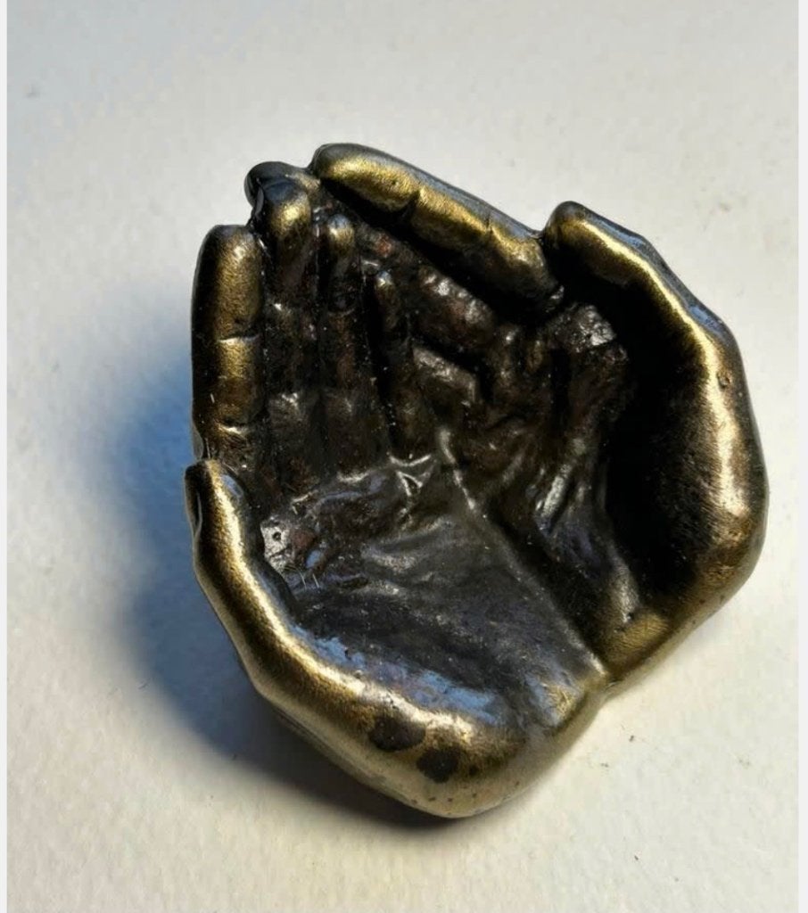 Bronzen beeldje van 2 gevouwen handen C. Ammerlaan Artihove, Ophalen of Verzenden