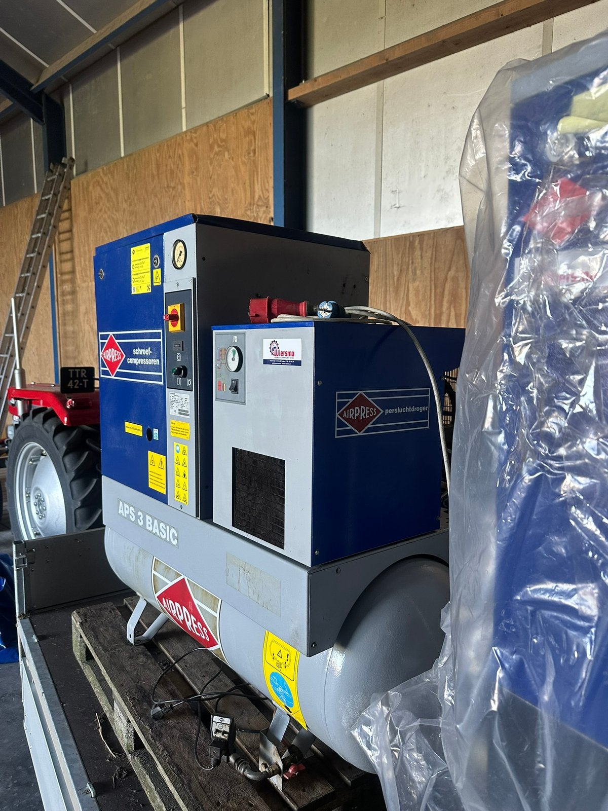 Airpress APS3 basic combidry Schroefcompressor met droger, Doe-het-zelf en Verbouw, 100 liter of meer, Ophalen of Verzenden, Zo goed als nieuw