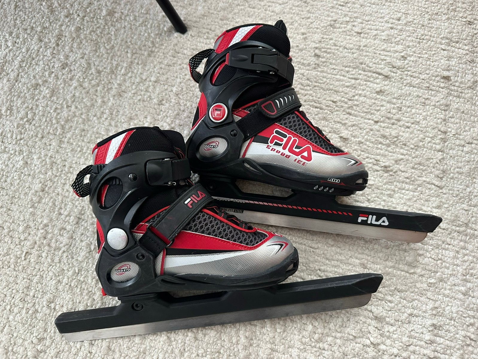 Fila Wizy verstelbare schaatsen / combinoren maat 32 tm 35, Ophalen of Verzenden, Zo goed als nieuw, Combinoren, Viking
