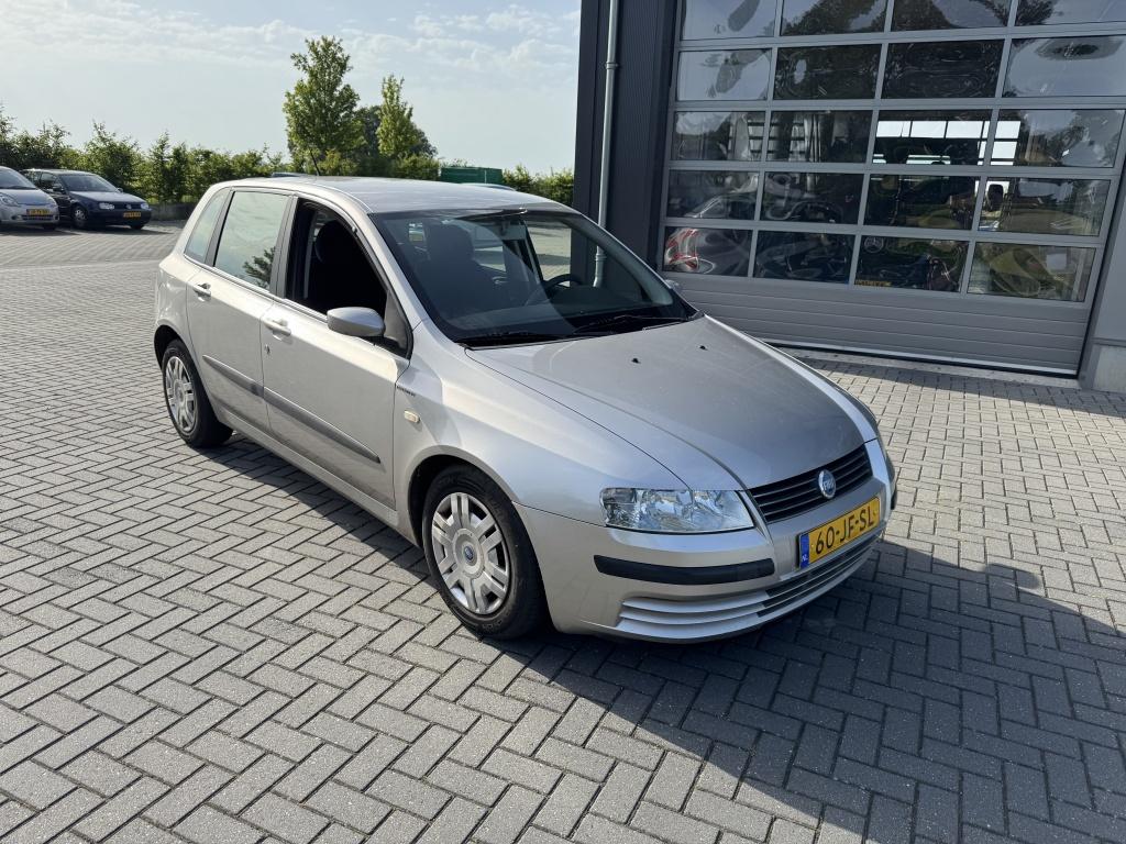 Fiat Stilo 1.6-16V Active (bj 2002), 13 km/l, 1596 cc, Gebruikt, 1225 kg