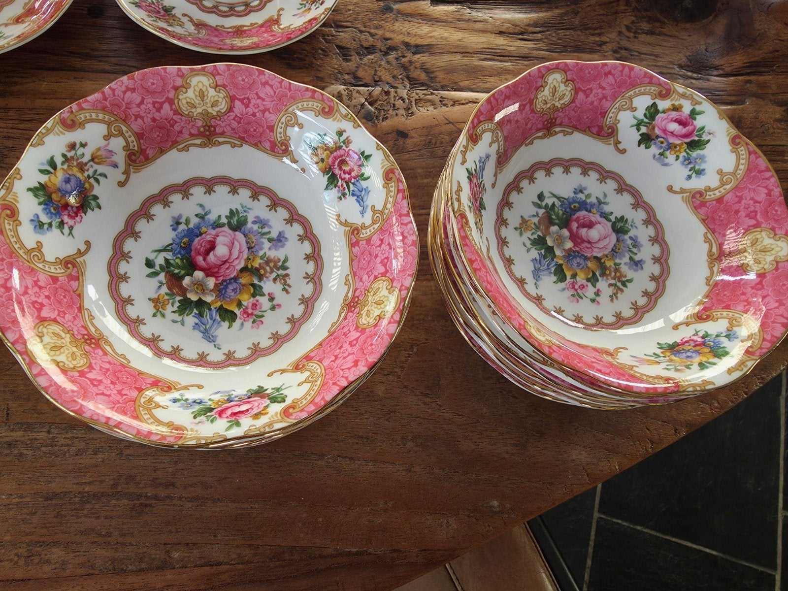 12 Royal Albert Lady Carlyle Bone China Dessertkommetjes, Antiek en Kunst, Ophalen of Verzenden