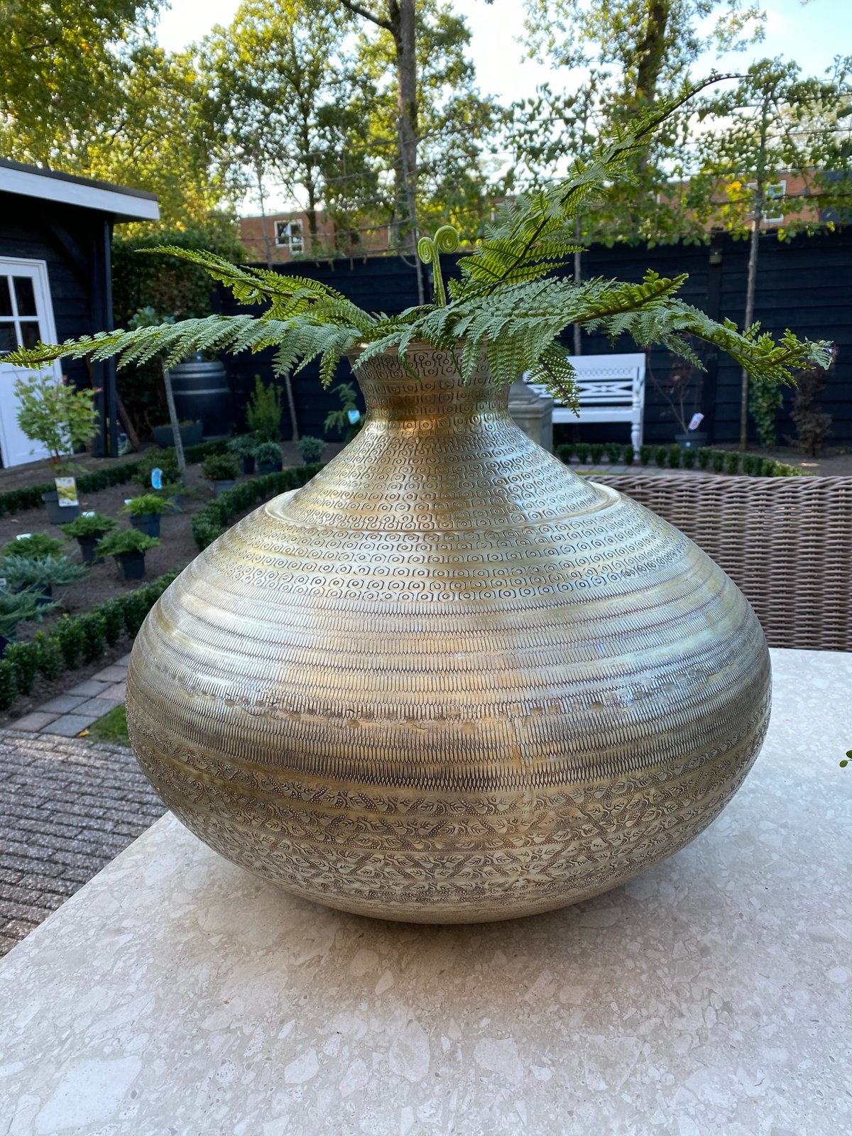 Grote metalen vaas met patroon, 53x53x42cm, Ophalen