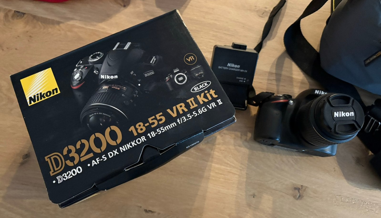 Nikon D3200 + AF-S DX NIKKOR 18-55mm, Audio, Tv en Foto, Gebruikt, Spiegelreflex, Kantelbaar/draaibaar scherm, Ophalen of Verzenden