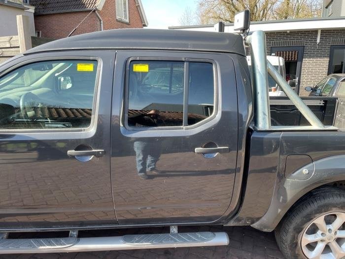 Portier 4Deurs links-achter van een Nissan Navara (K26), Auto-onderdelen, Carrosserie en Plaatwerk, Gebruikt, -, Deur, -