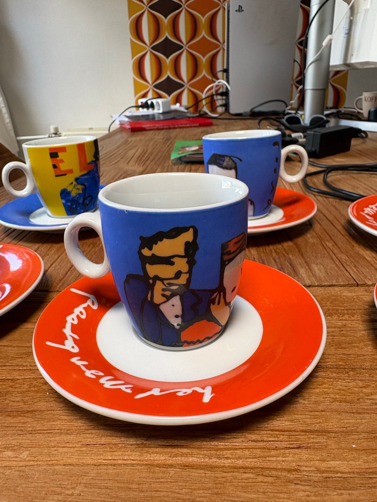 13x Herman Brood kop en schotel - Zo goed als nieuw, Overige merken, Keramiek, Ophalen of Verzenden, Zo goed als nieuw
