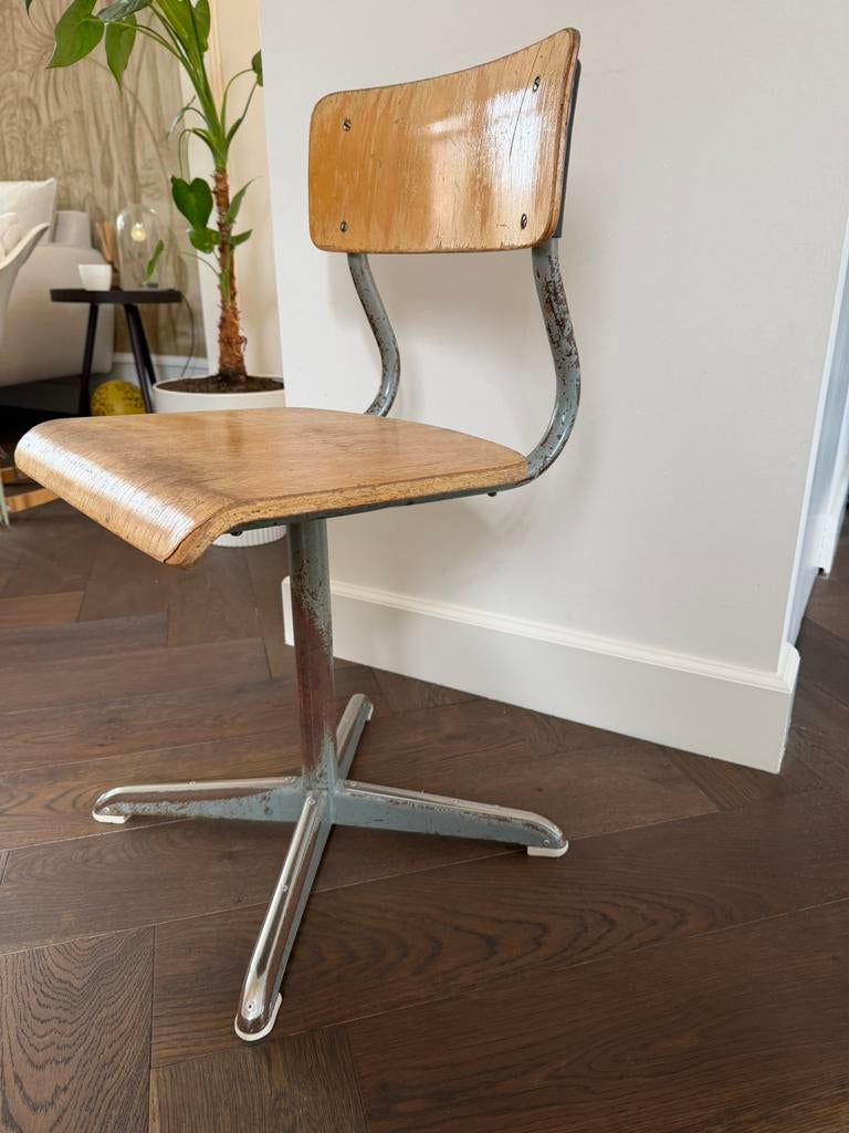 Bureaustoel kleuter, Kinderen en Baby's, Kinderkamer | Tafels en Stoelen, Ophalen, Zo goed als nieuw, Stoel(en)