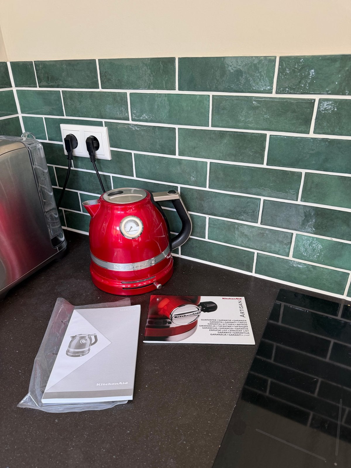KitchenAid Artisan Waterkoker Rood - 1.5L, 1 tot 2 liter, Ophalen of Verzenden, Gebruikt, Rvs