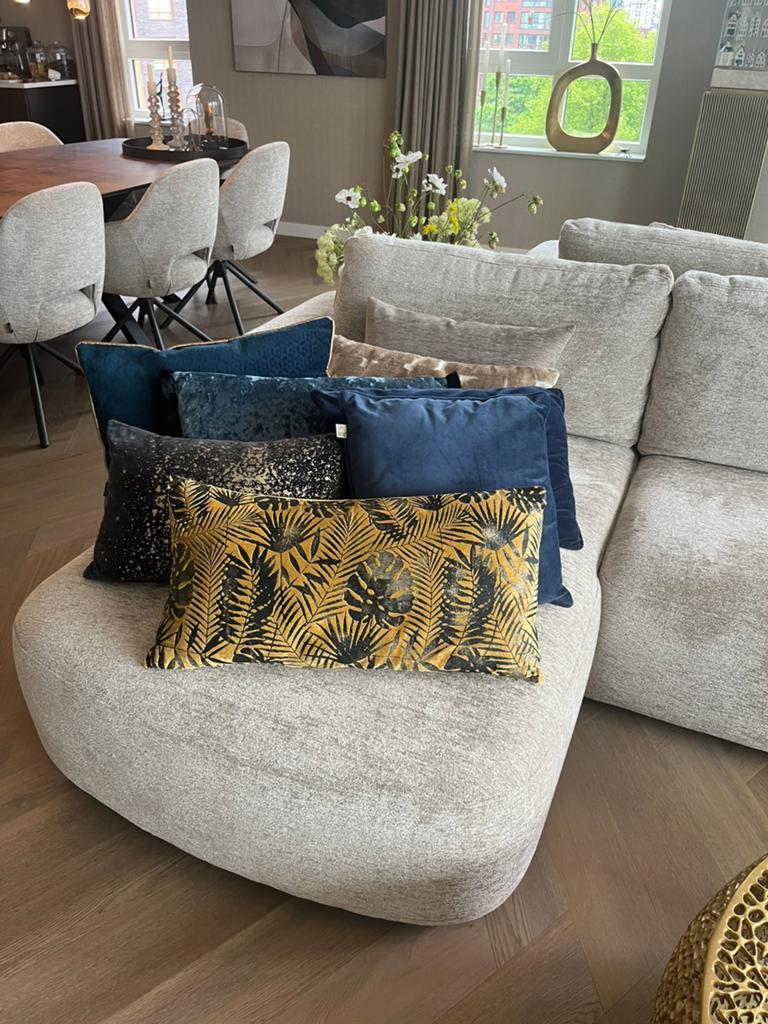 Kussens blauw en oker, velours, Huis en Inrichting, Woonaccessoires | Kussens, Ophalen, Zo goed als nieuw, Blauw, Rechthoekig