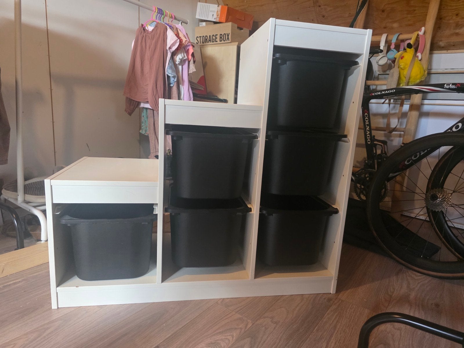 IKEA Kallax kast met bakken - zo goed als nieuw, Huis en Inrichting, Kasten | Overige, Ophalen, Zo goed als nieuw