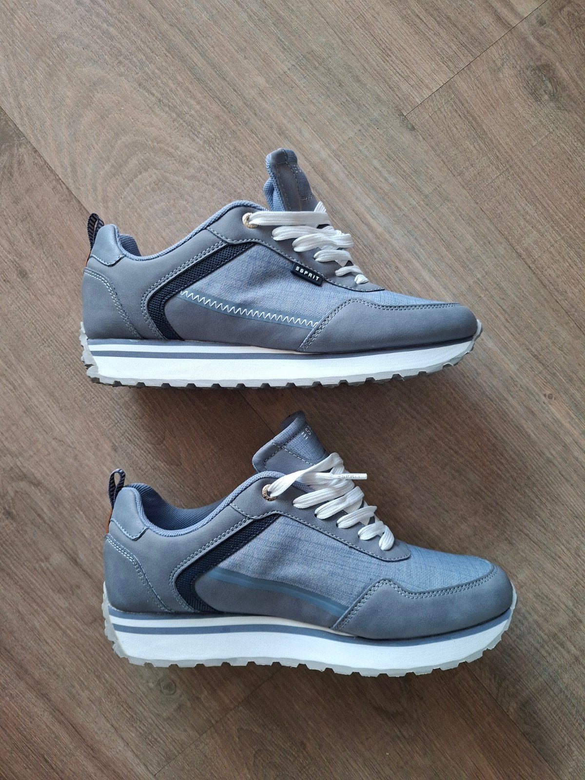 Nieuwe Esprit damessneakers mt 39, Kleding | Dames, Schoenen, Ophalen of Verzenden, Nieuw, Blauw