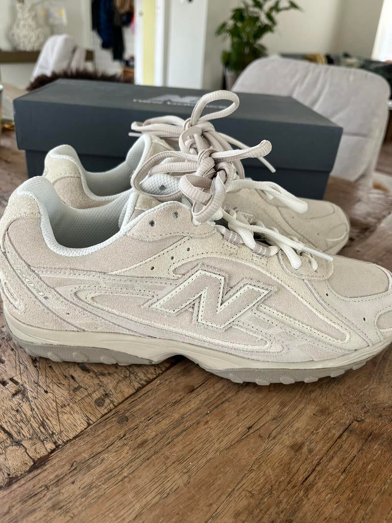 New balance 204l timberwolf, Beige, Nieuw, Ophalen of Verzenden, Sneakers of Gympen