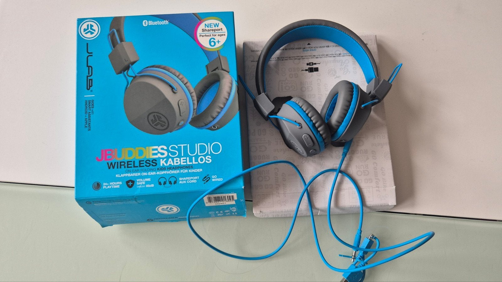 JLab Studio Bluetooth Koptelefoon - Blauw/Grijs voor kind, Ophalen of Verzenden, Zo goed als nieuw, Overige merken, Draadloos