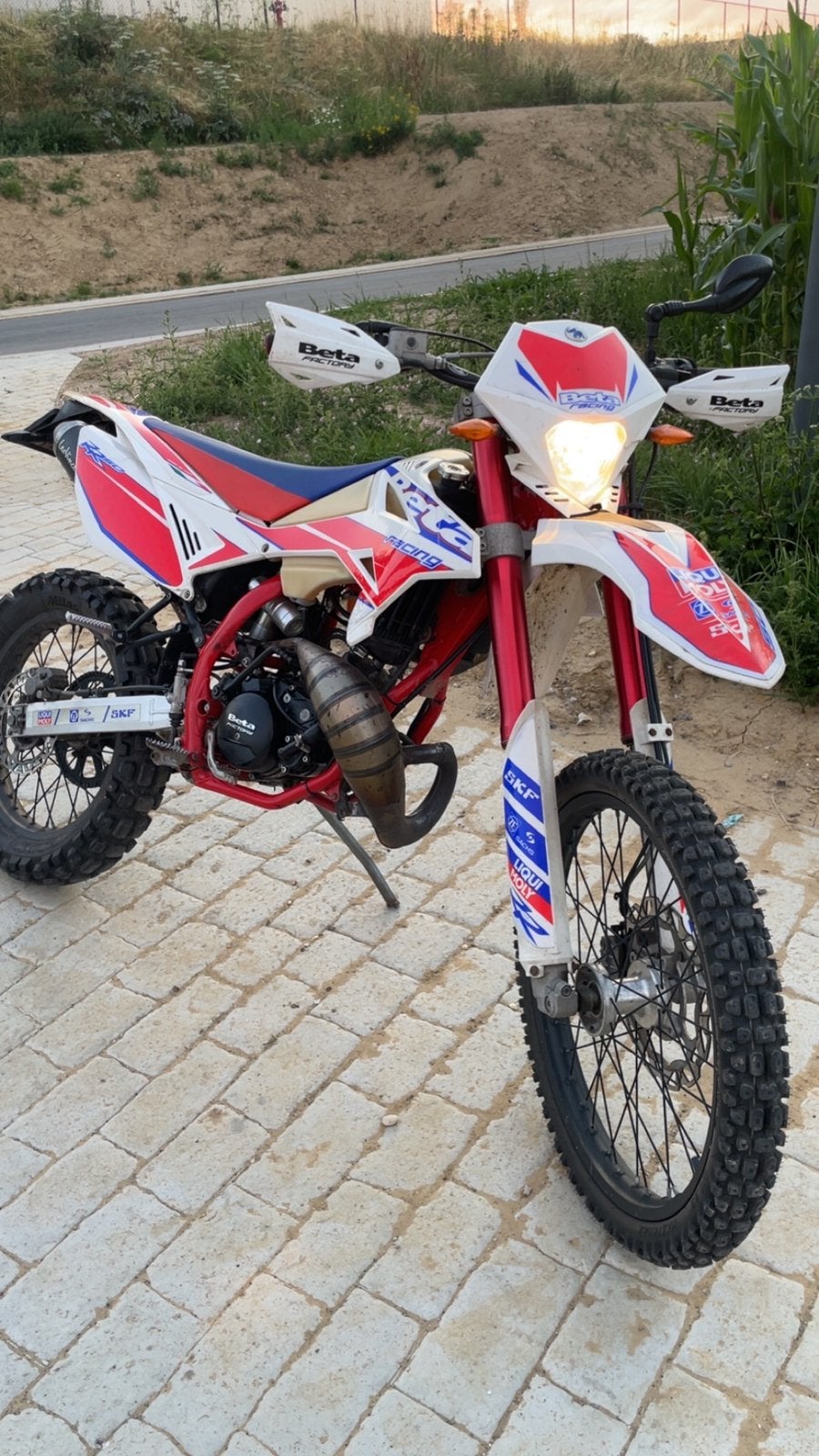 Beta rr50 enduro, Fietsen en Brommers, Brommers | Crossbrommers, Zo goed als nieuw, 50 cc, 5 versnellingen, Ophalen