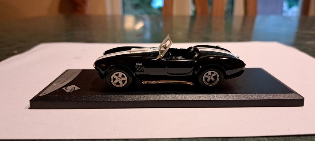 Shelby ac cobra 1:43, Ophalen of Verzenden, Auto, Solido