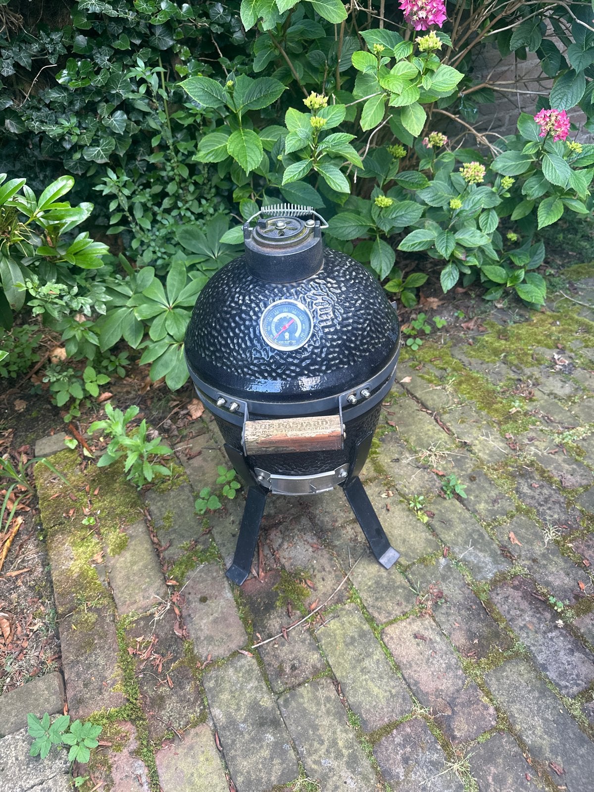 Kamado BBQ Grill - Compact en Gebruiksklaar, Ophalen of Verzenden, Gebruikt