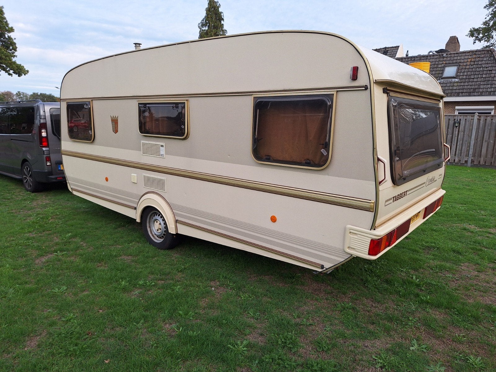 CARAVAN TABBERT  5.1 COMTESSE zo goed als nieuwe voortent, Caravans en Kamperen, .., Vast bed, Rondzit, Tabbert