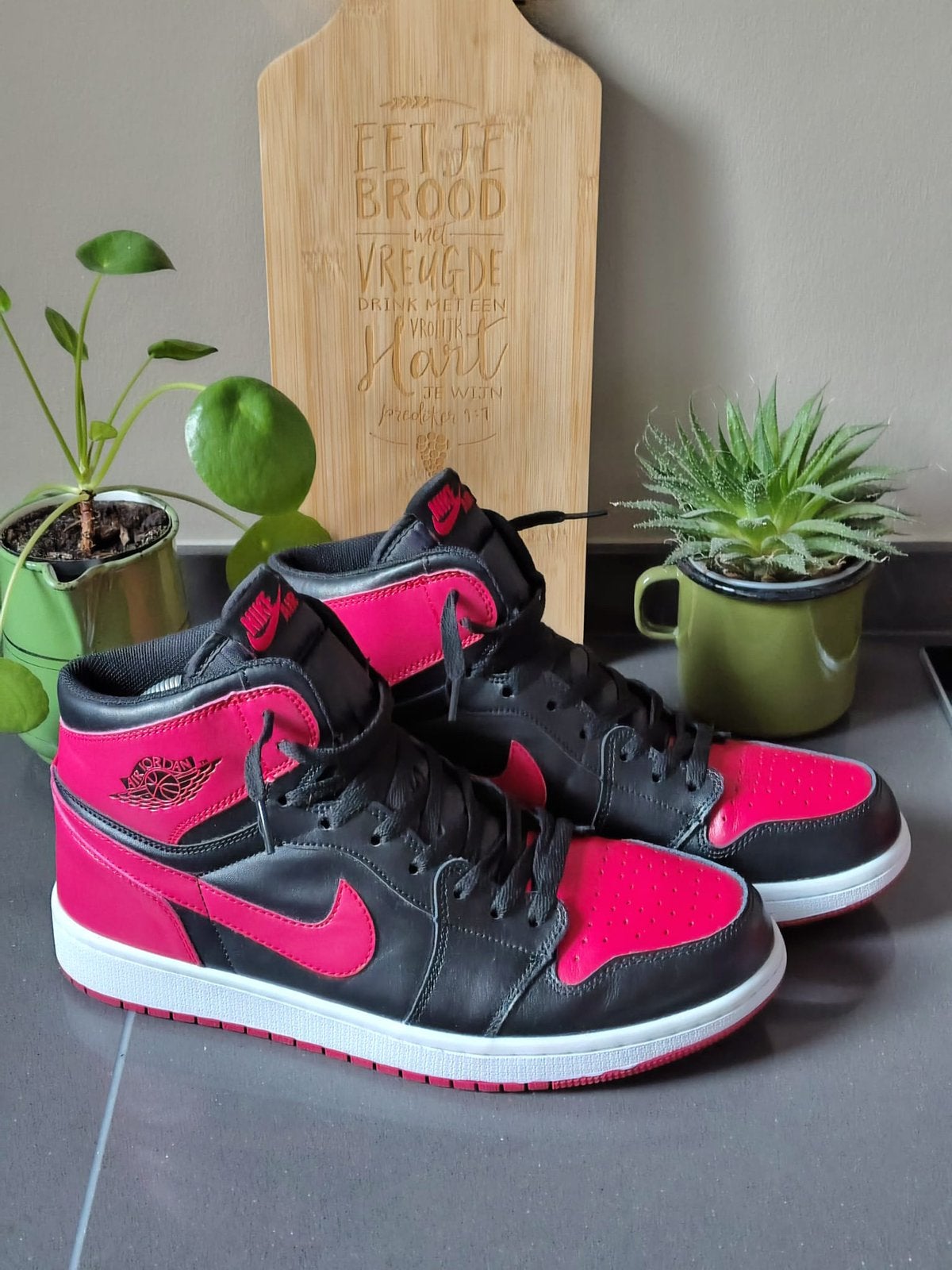 Jordan 1 mid banned, Ophalen of Verzenden, Zo goed als nieuw, Schoenen