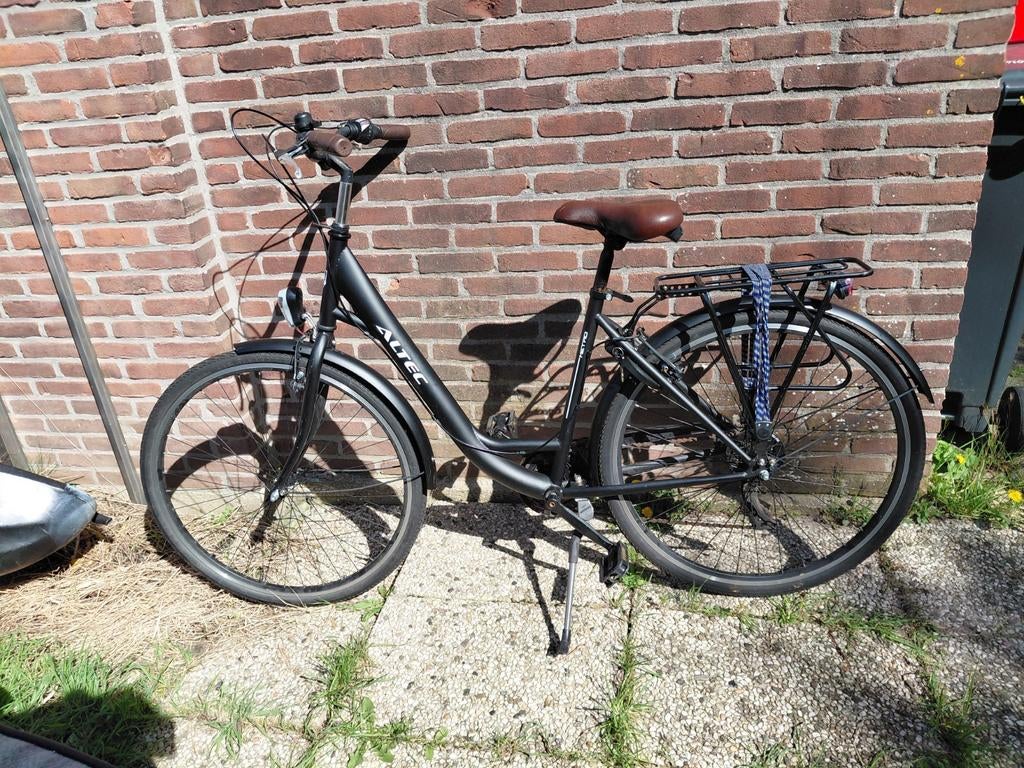 Altec Metro Damesfiets 28 inch, Fietsen en Brommers, Fietsen | Dames | Damesfietsen, Overige merken, Velgrem, Versnellingen, Zo goed als nieuw