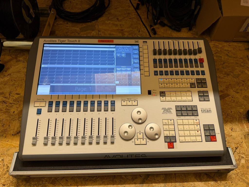 Avolites Tiger Touch II, Muziek en Instrumenten, Licht en Laser, Ophalen, Gebruikt, De Kazematten 19 6681CS Bemmel Nederland, Avolites, Fairlight
