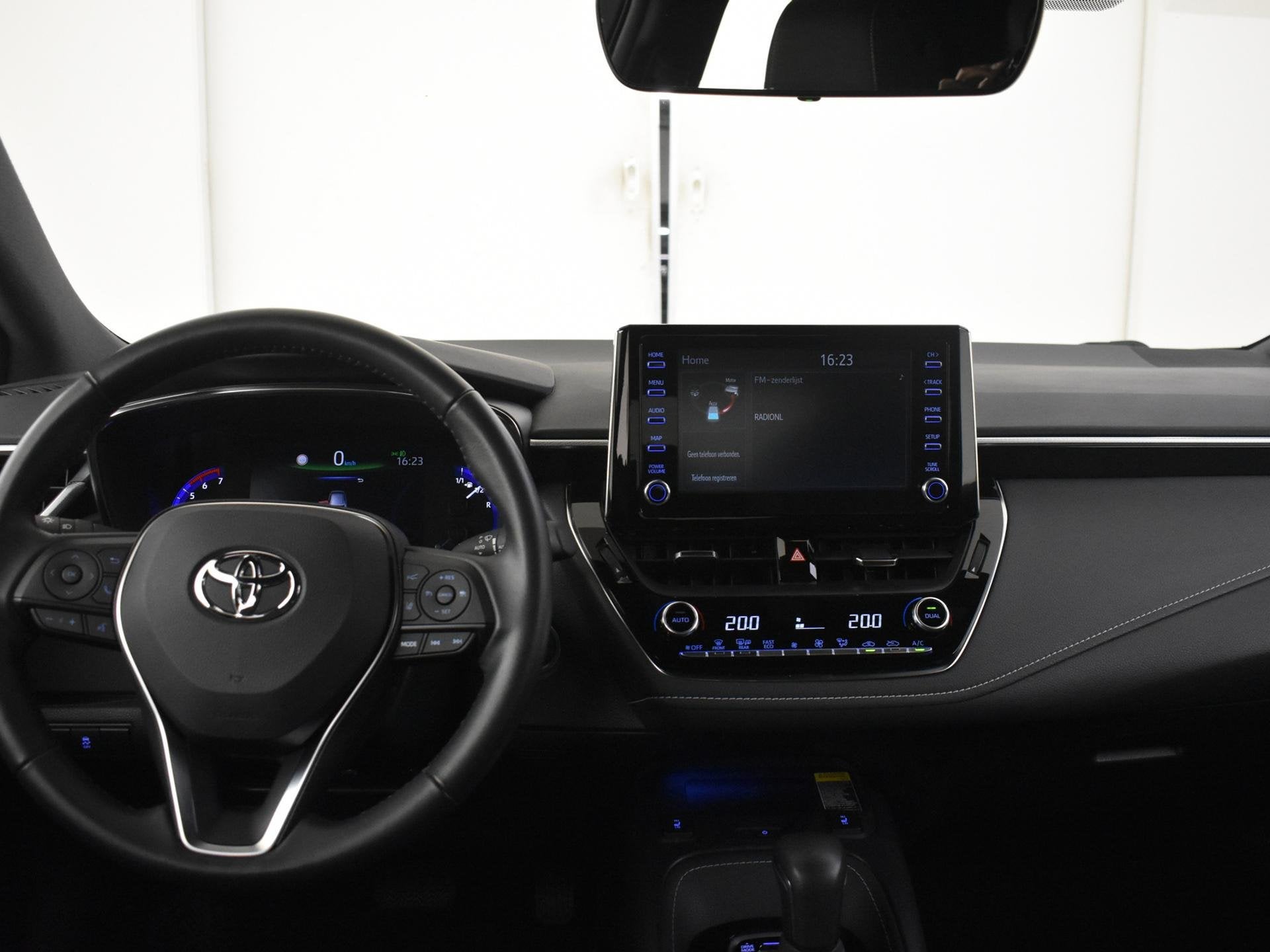 Toyota Corolla 1.8 Hybrid Business Plus | Stoelverw. | Half, Auto's, 12 maanden, 450 kg, Gebruikt, 4 cilinders