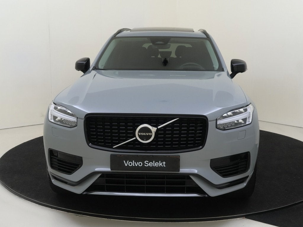 Volvo XC90 2.0 T8 AWD Ult. Dark | All-Seasonbanden | Trekhaa, Auto's, Stof, Gebruikt, 4 cilinders, 7 stoelen