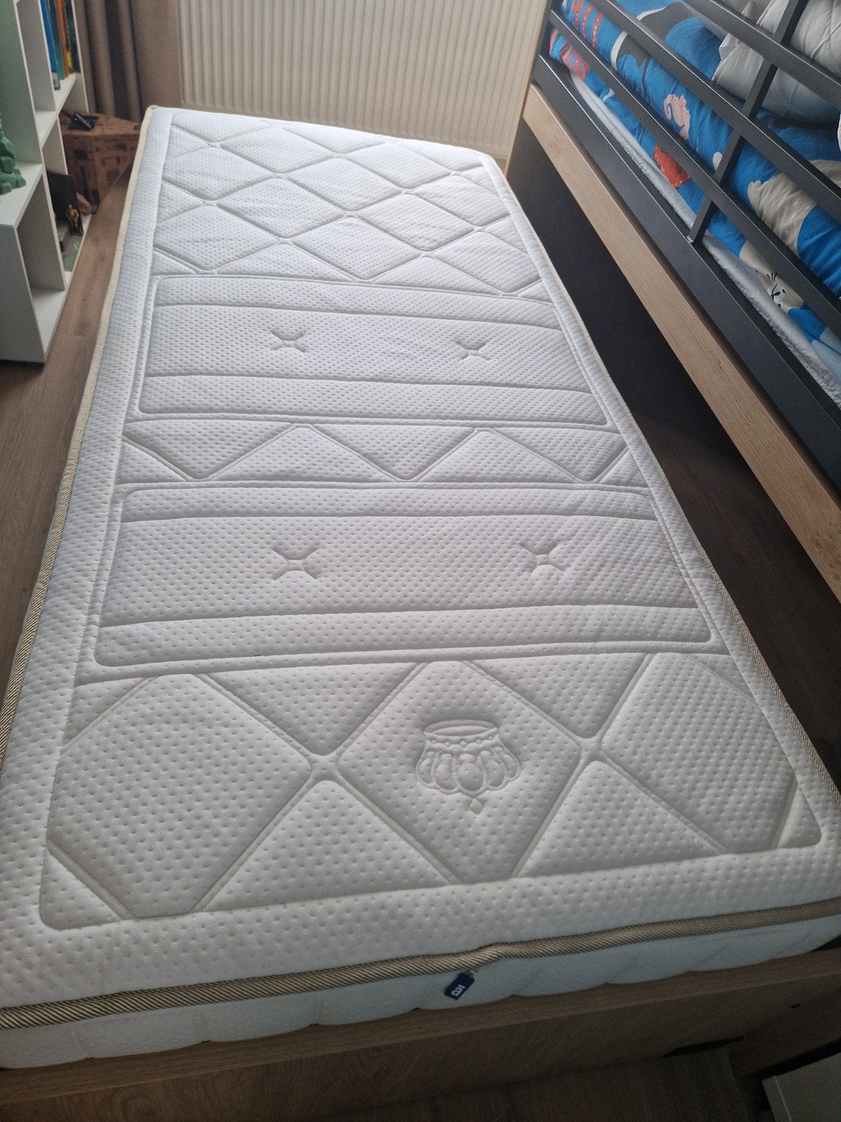Auping Vivo matras 90x200 cm - Medium, Huis en Inrichting, Slaapkamer | Matrassen en Bedbodems, Ophalen, 90 cm, Eenpersoons, Zo goed als nieuw